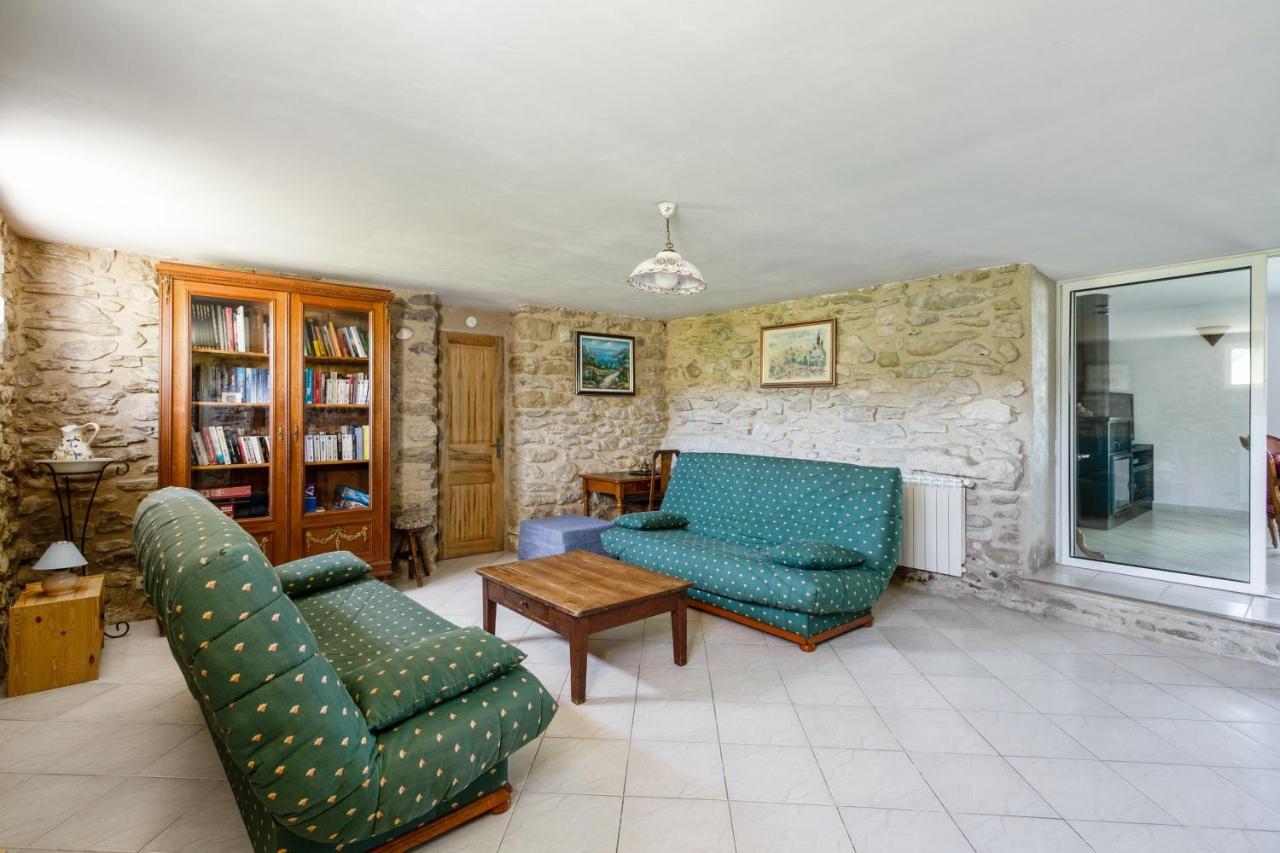 Villa Charmante A La Tour-D'Aigues Avec Piscine Privee Экстерьер фото