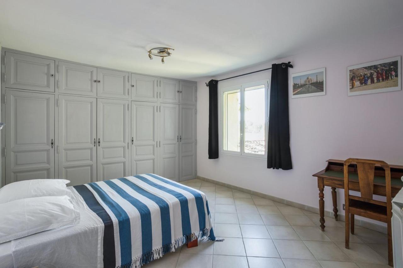 Villa Charmante A La Tour-D'Aigues Avec Piscine Privee Экстерьер фото